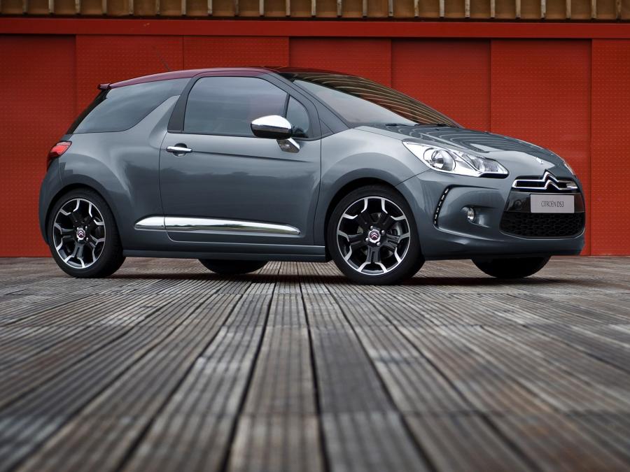 Citroen DS3 2009 года  (фото 8 из 72)